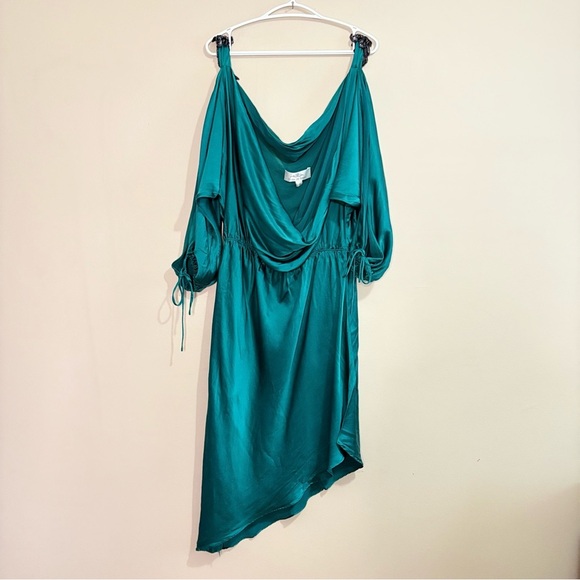 Vintage Silk Emerald Green Asymmetrical Draped Cocktail Dress Bead Cold Shoulder - Picture 1 of 13